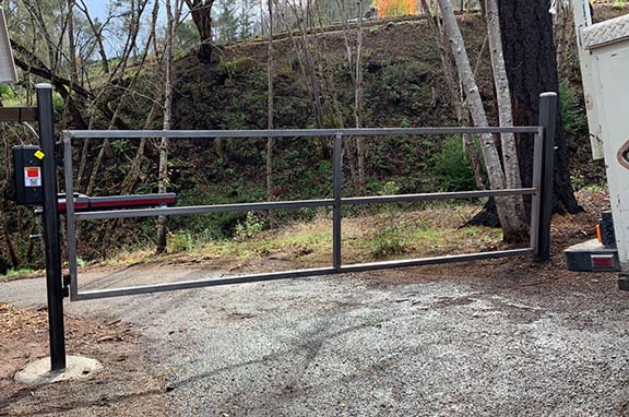 Metal Bar Fence — Rohnert Park, CA — Northgates Motion