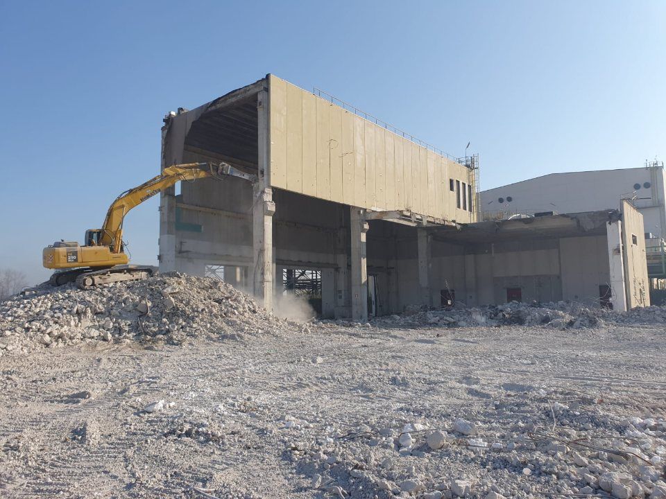 demolizione struttura in cemento