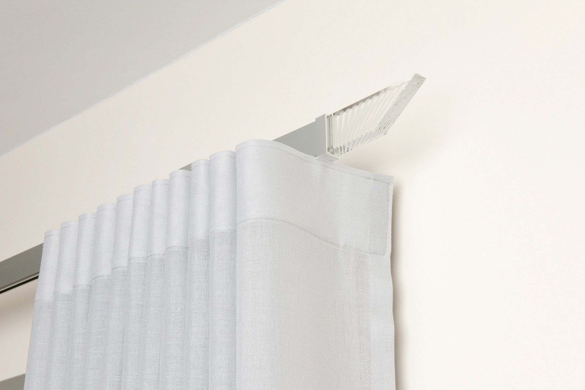 Bespoke curtain pole - clean and tidy fitting