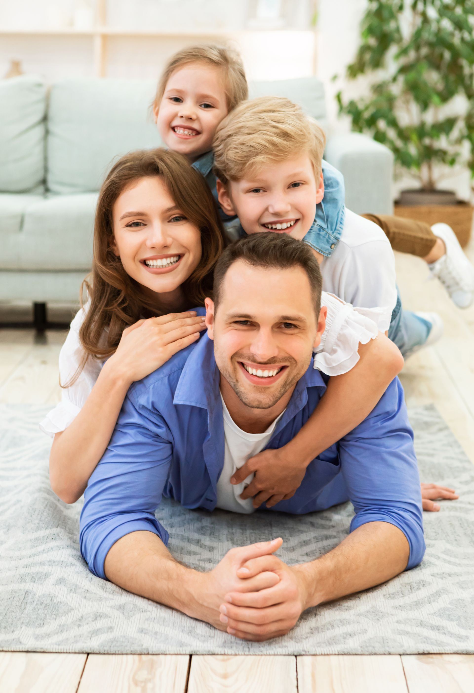 Happy family together — compassionate family law paralegal services in Ontario