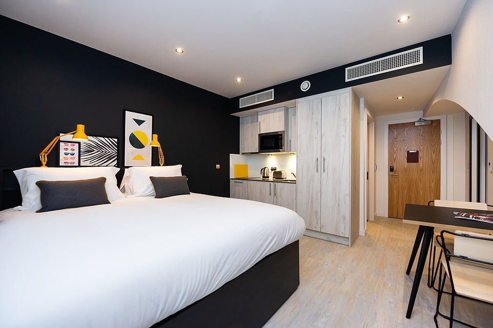 Hotel and B&B room kitchen fitter