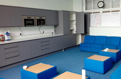 School kitchen fitter