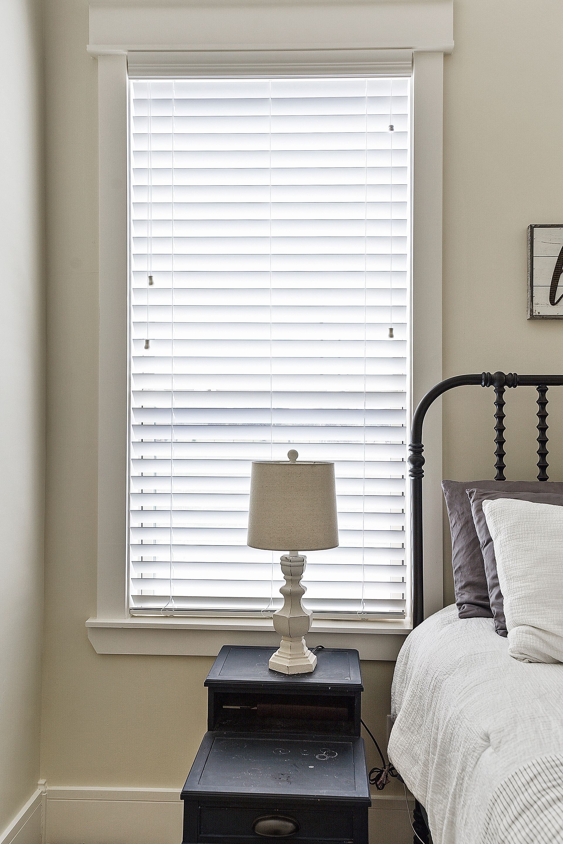 Window blinds fauxwood