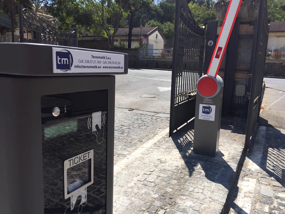 sbarra automatica per parcheggio