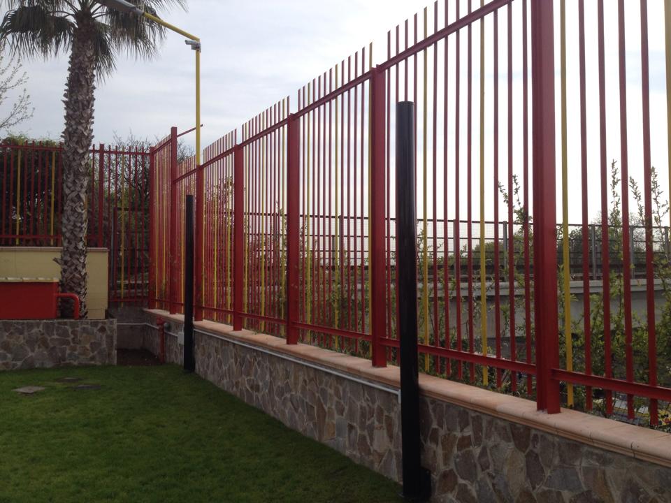 giardino con impianto di sicurezza