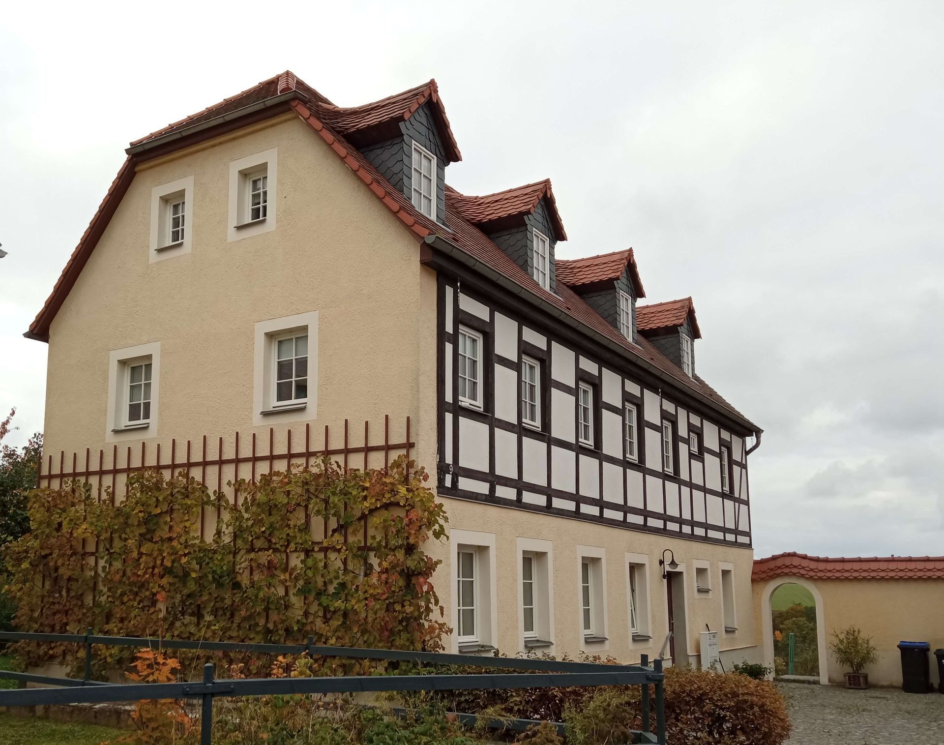 Altes Schulgebäude von 1838