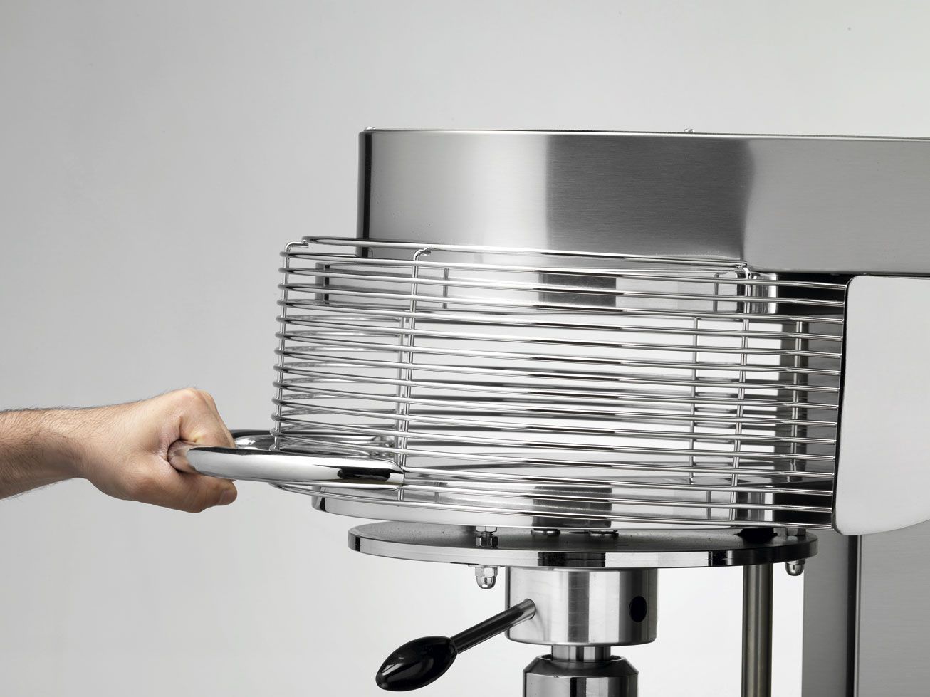 Cuppone Delta pizza oven in stainless steel for professional kitchens
Chef baking pizza in Cuppone Alpha oven with digital controls
Cuppone commercial pizza oven installed in modern pizzeria
Cuppone PizzaForm dough press machine preparing fresh pizza bases
Close-up of Cuppone HE400 pizza oven with energy-efficient design
Cuppone Italian pizza ovens showcased at Fine Food Sydney exhibition
