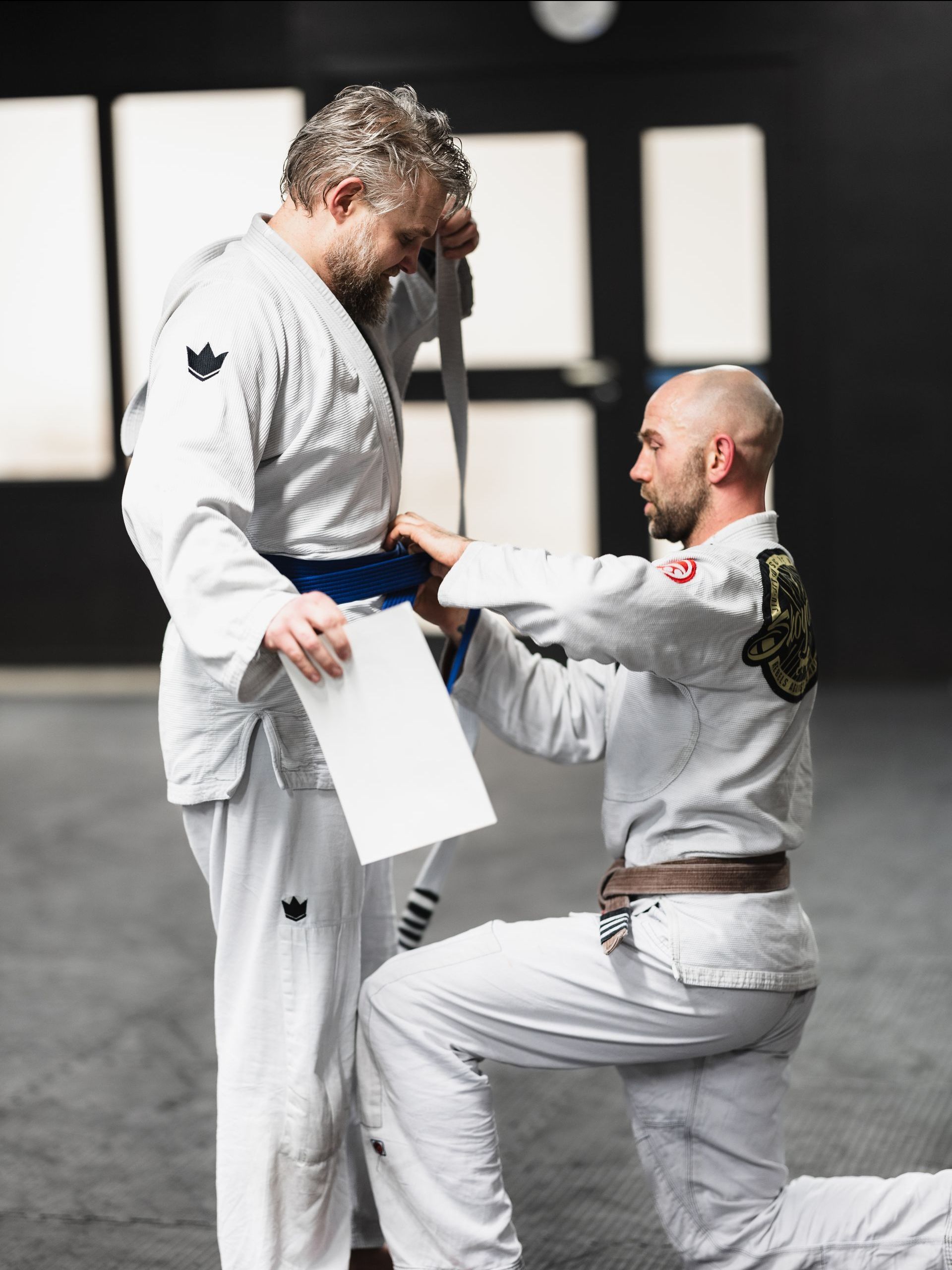 Person får nytt belte