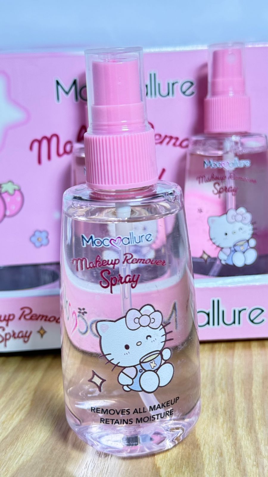 DESMAQUILLANTE HELLO KITTY DE MOC MALLURE