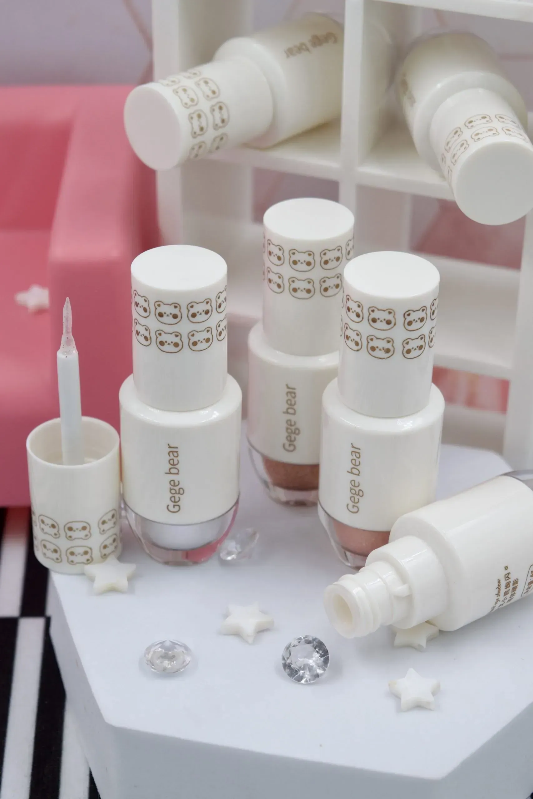 DELINEADOR E ILUMINADOR GLITER GEGE BEAR