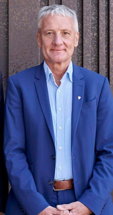 Dr. Norbert Smetak 