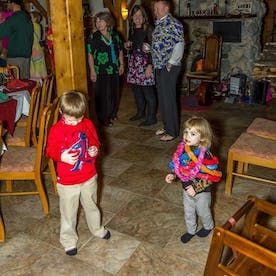 kids-in-lodge