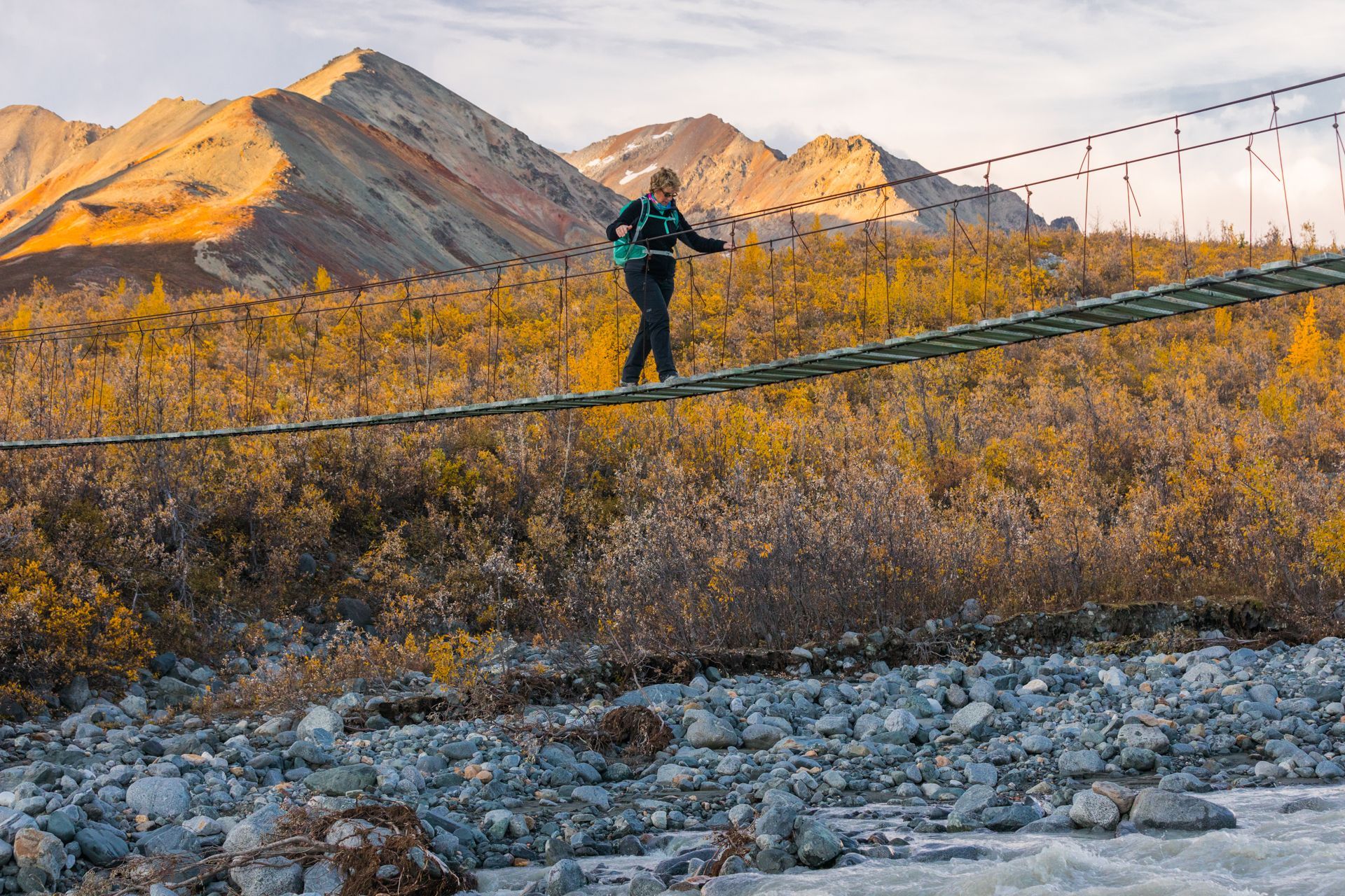 woman-on-bridge