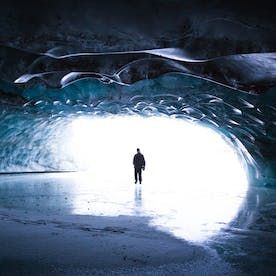 Castner Ice Cave, Casnter Glacier, guided hike to Castner