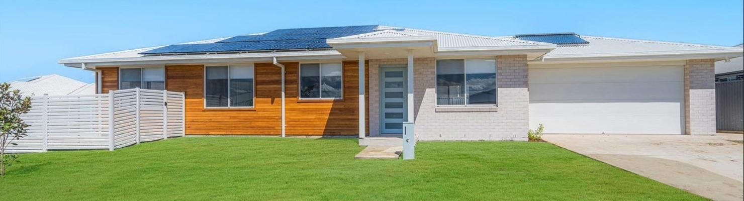 A Small House with A Large Lawn in Front of It | Mid-North Coast, NSW | BDM Constructions