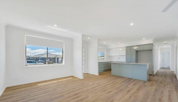 There Is a Large Window in The Middle of The Room | Mid-North Coast, NSW | BDM Constructions