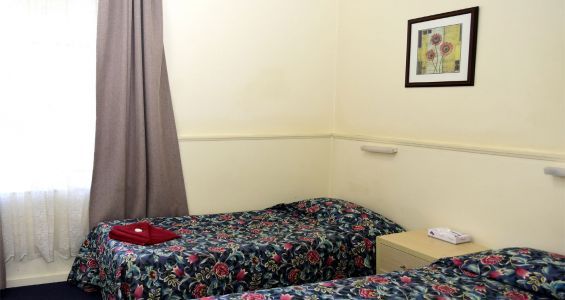 Two Bed In Family Room - Port Pirie, SA - Travelway Motel