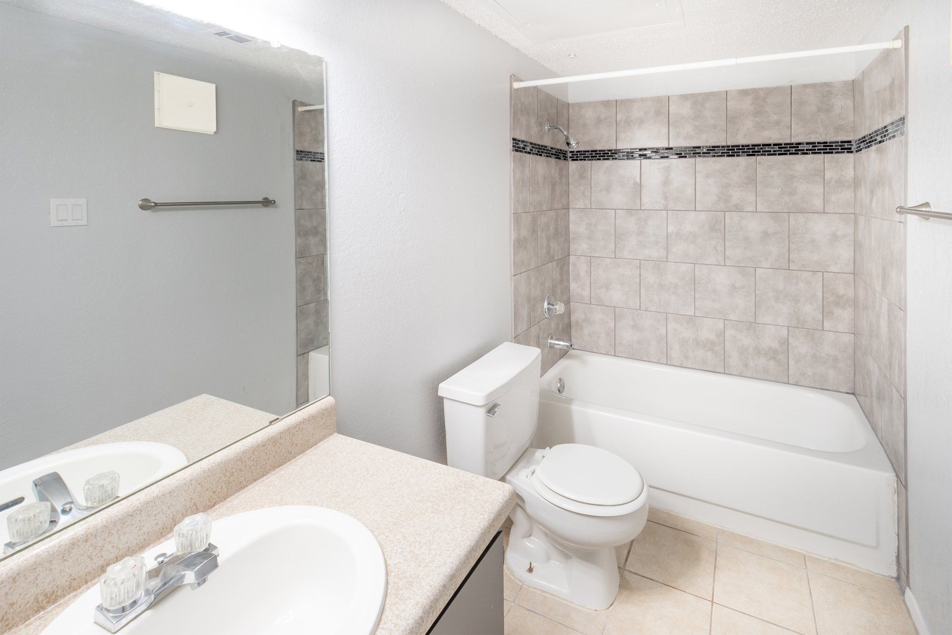 Pecan Square Apartment Apartments in Arlington, TX