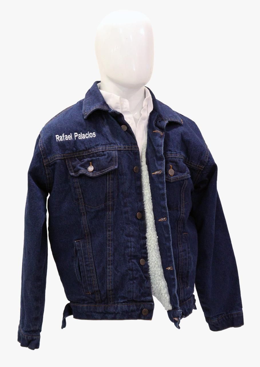 Un maniquí lleva una chaqueta vaquera azul.