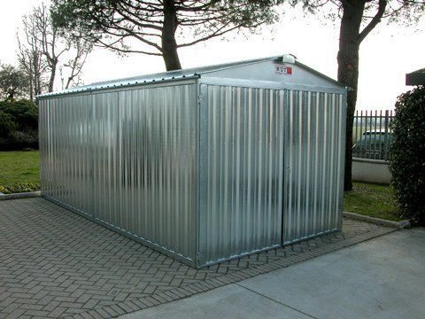 PREFABBRICATI IN LAMIERA ZINCATA