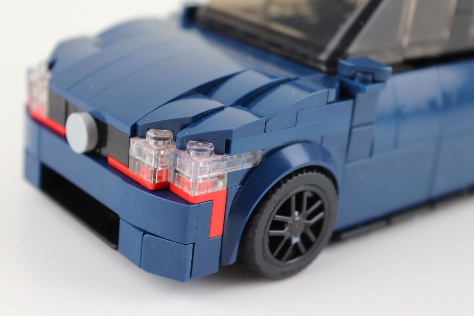 LEGO golf GTI donker blauw lego minifugure schaal