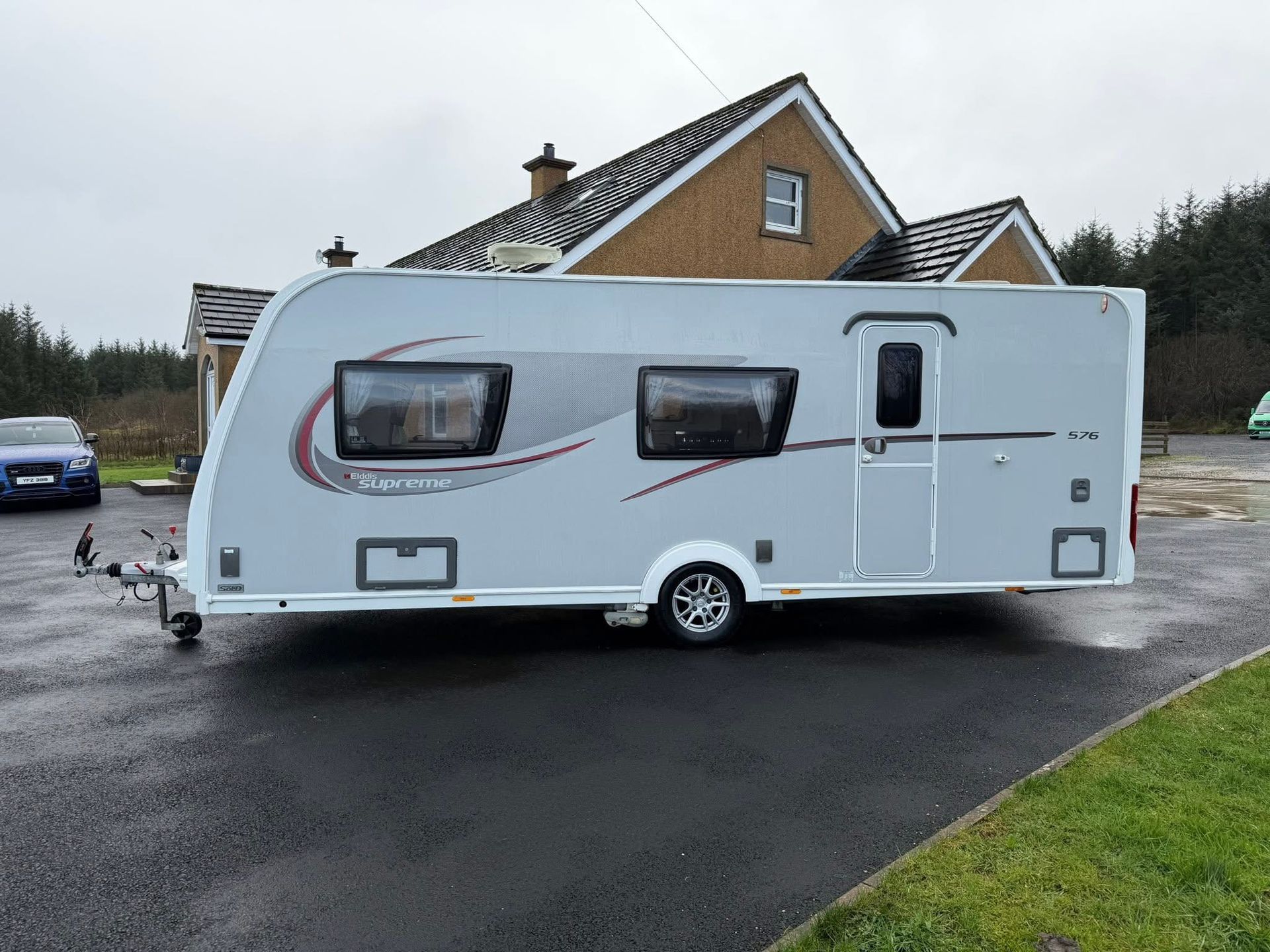 Elddis Supreme 576 dealer special