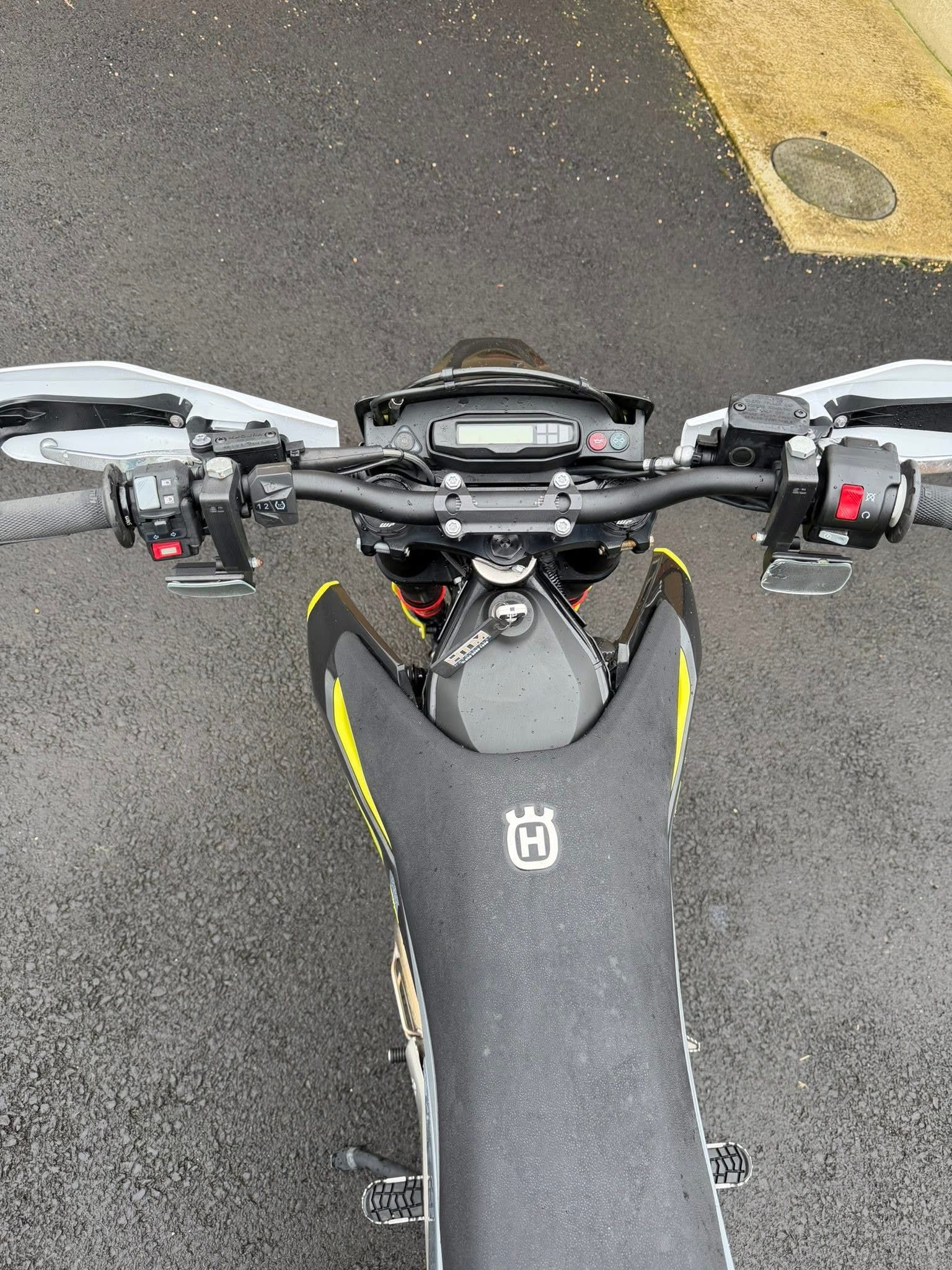 2024 Husqvarna 701 Fully loaded