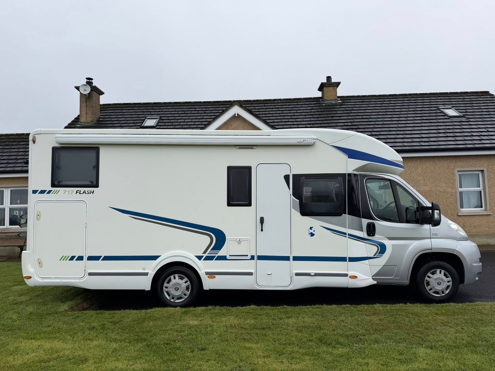 2015 Chausson 717 large garage