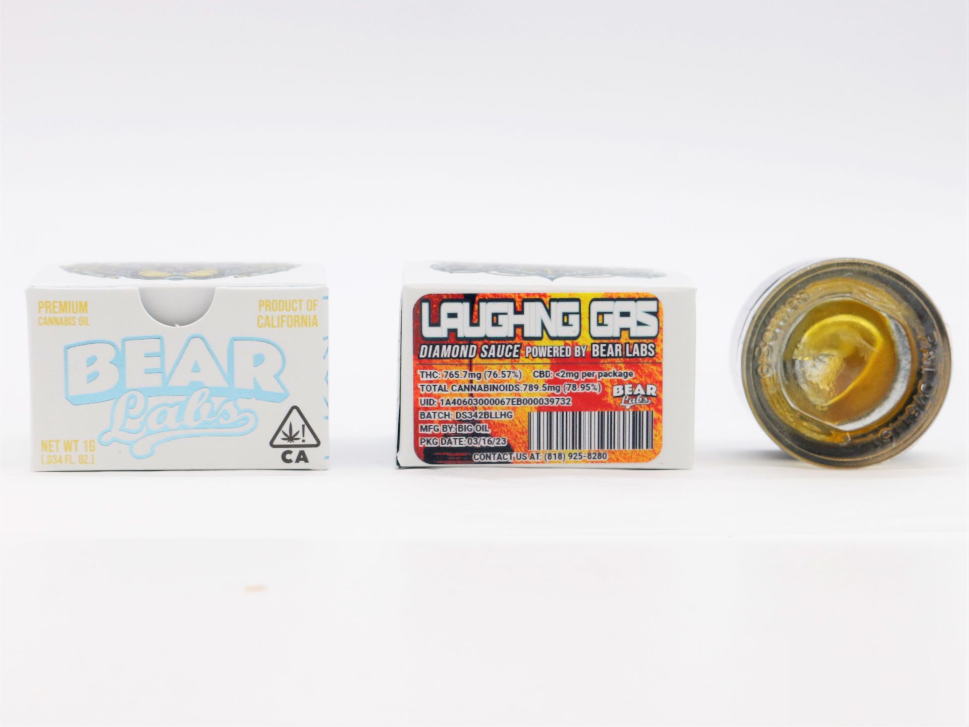 A white box with the word bear on it