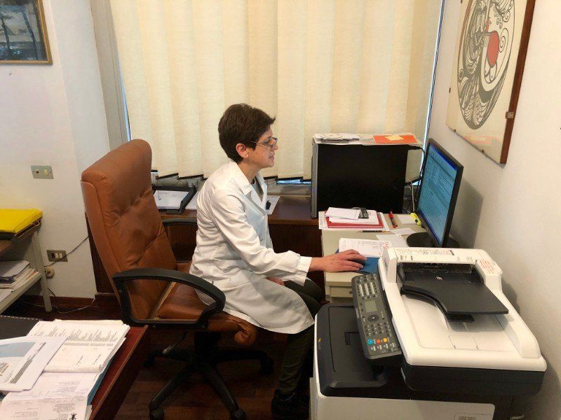 staff medico del laboratorio di analisi di Piombino