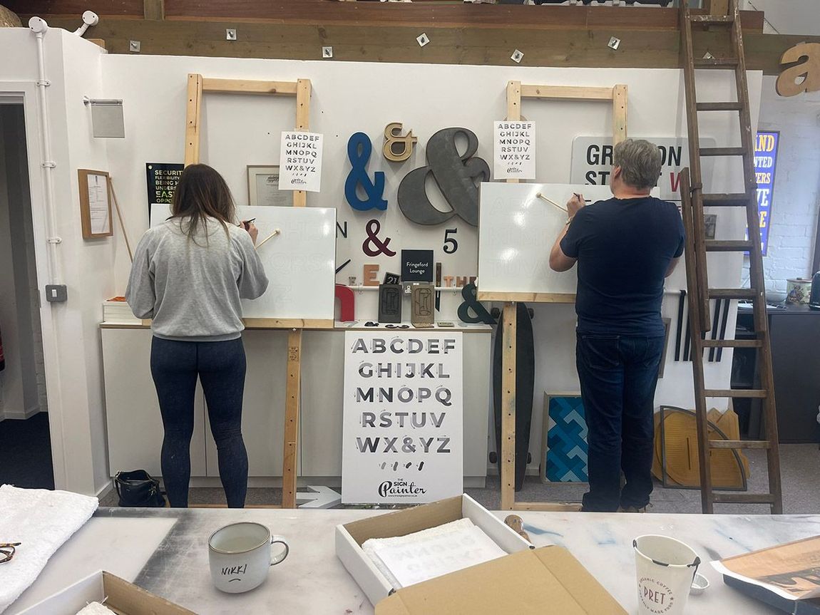 Local Sign writing lessons in Woking