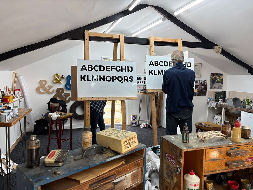 Sign painting lessons 2 - August 