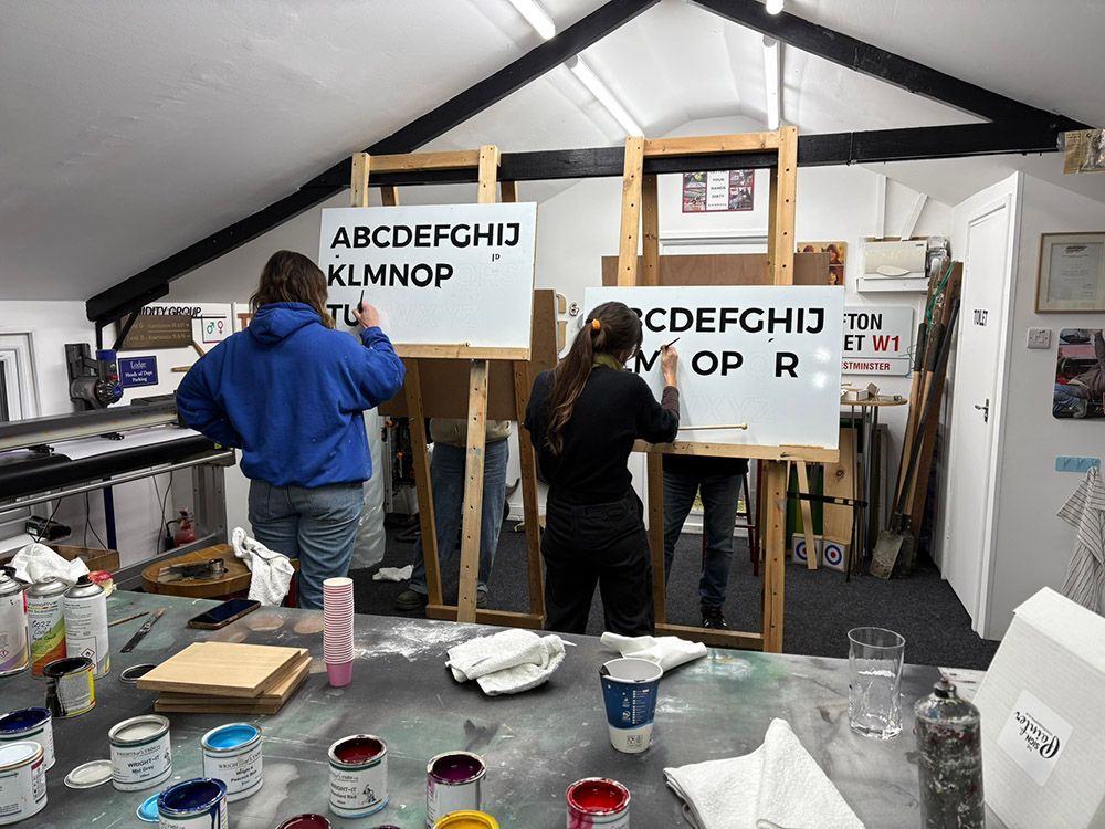 Signpainting courses November 1