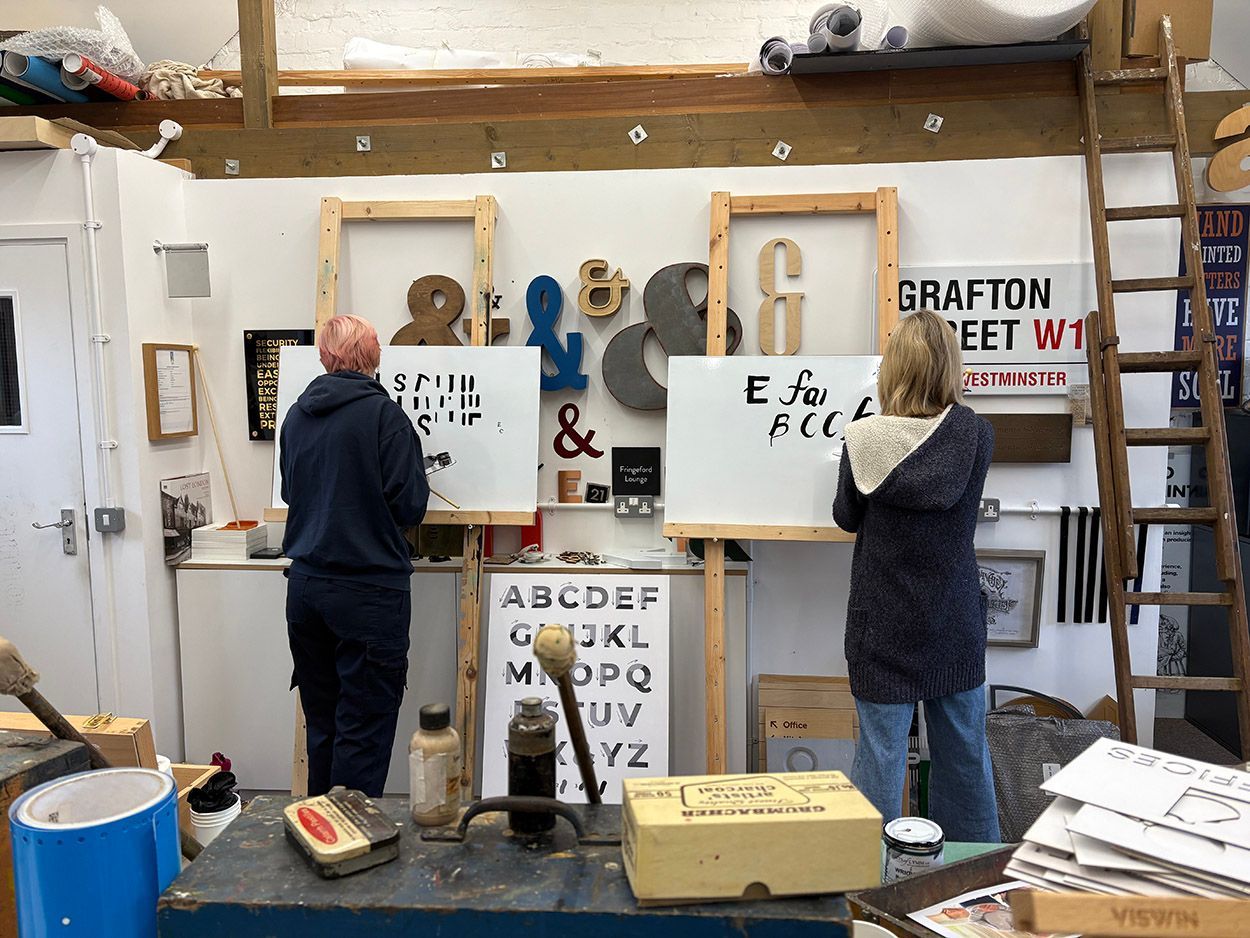 The Sign Painter hand painting lessons 1