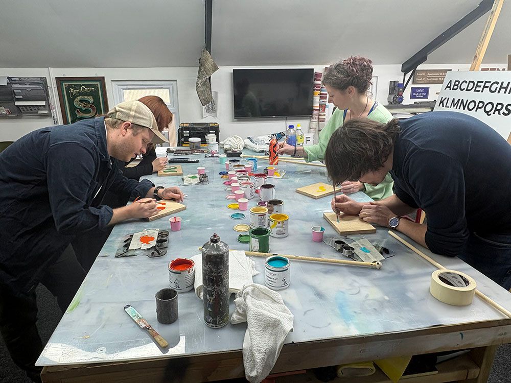 The Sign Painter training 1