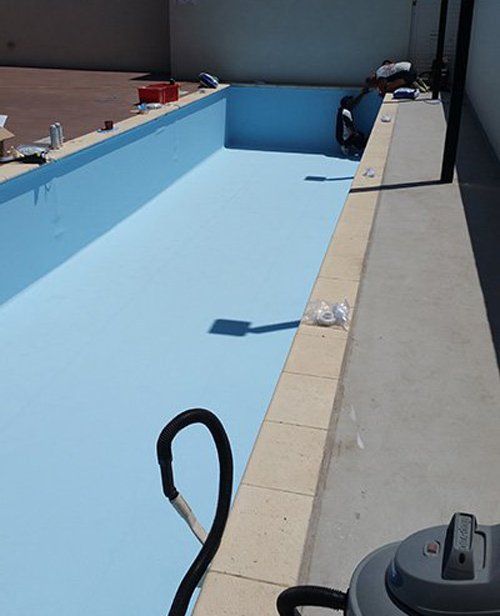 commercial swimming pool