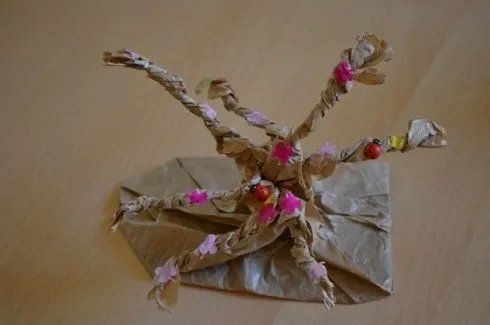 uso della carta per scopi creativi