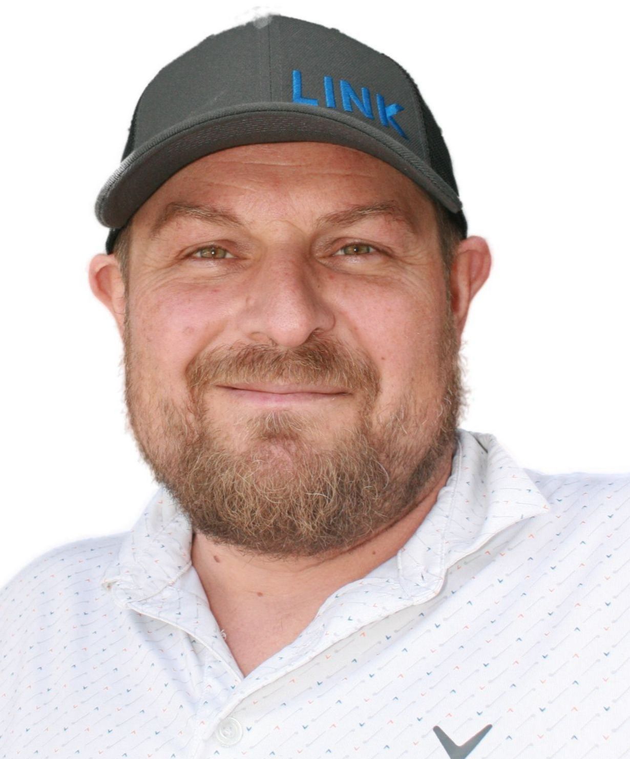 A man wearing a hat with the word link on it