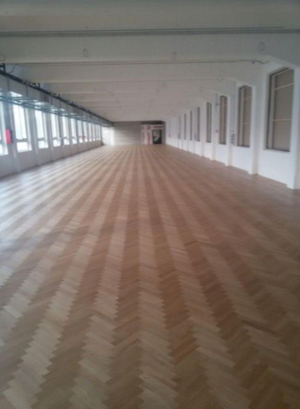 Parquet in rovere a spina italiana 4