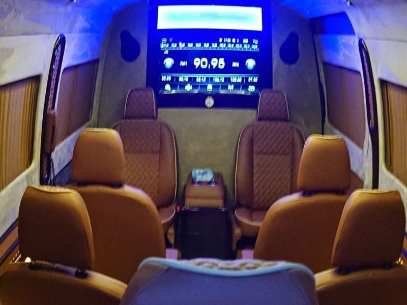 Volkswagen Crafter VIP 9 Seater Minibus interior