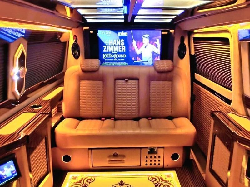 VW Transporter VIP Design multimedia TV