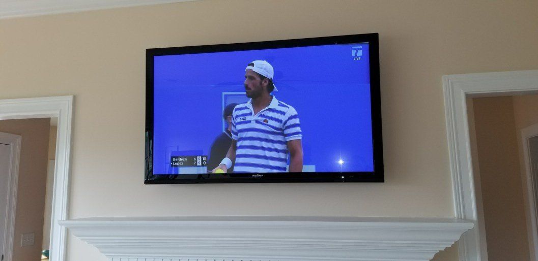 Widescreen TV Mounted — Richmond, KY — Dr. Stereo