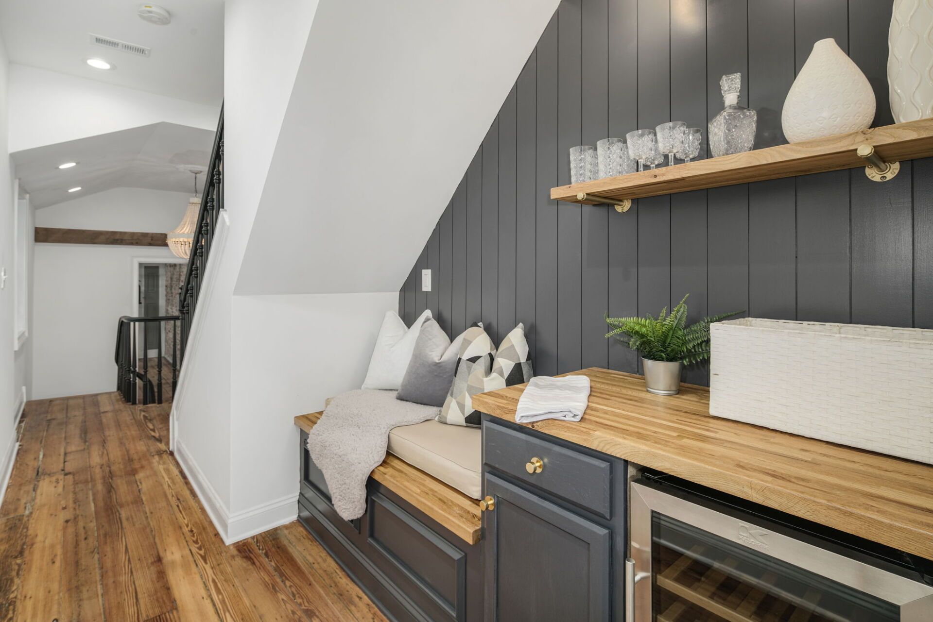 Minimal House Interior — Newport, DE — Kitchen Provider Inc