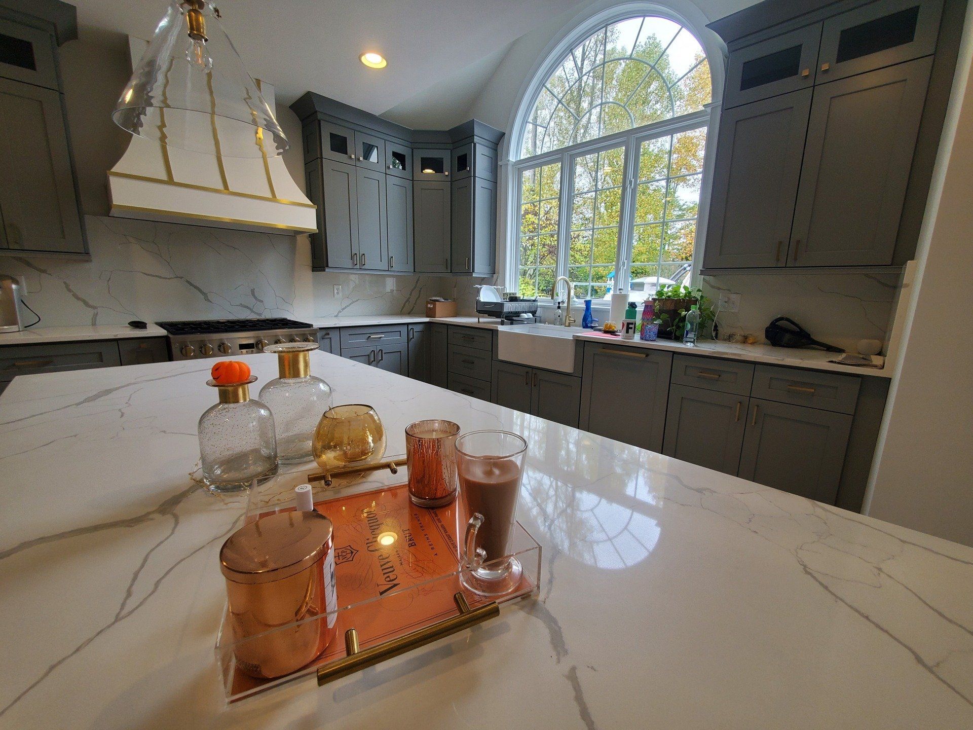 Stove And Kitchen Cabinets — Newport, DE — Kitchen Provider Inc