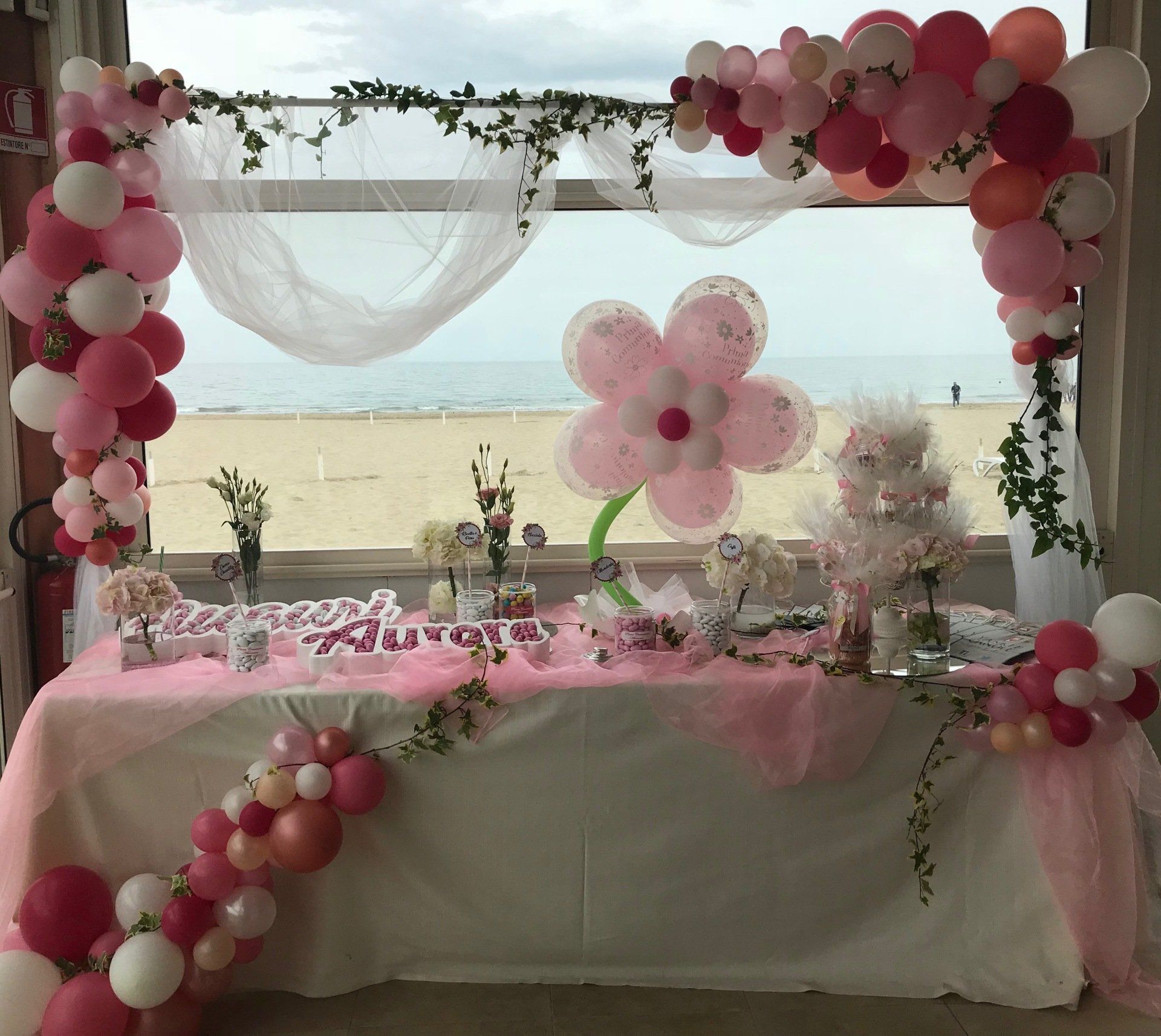 banchetto decorato per evento