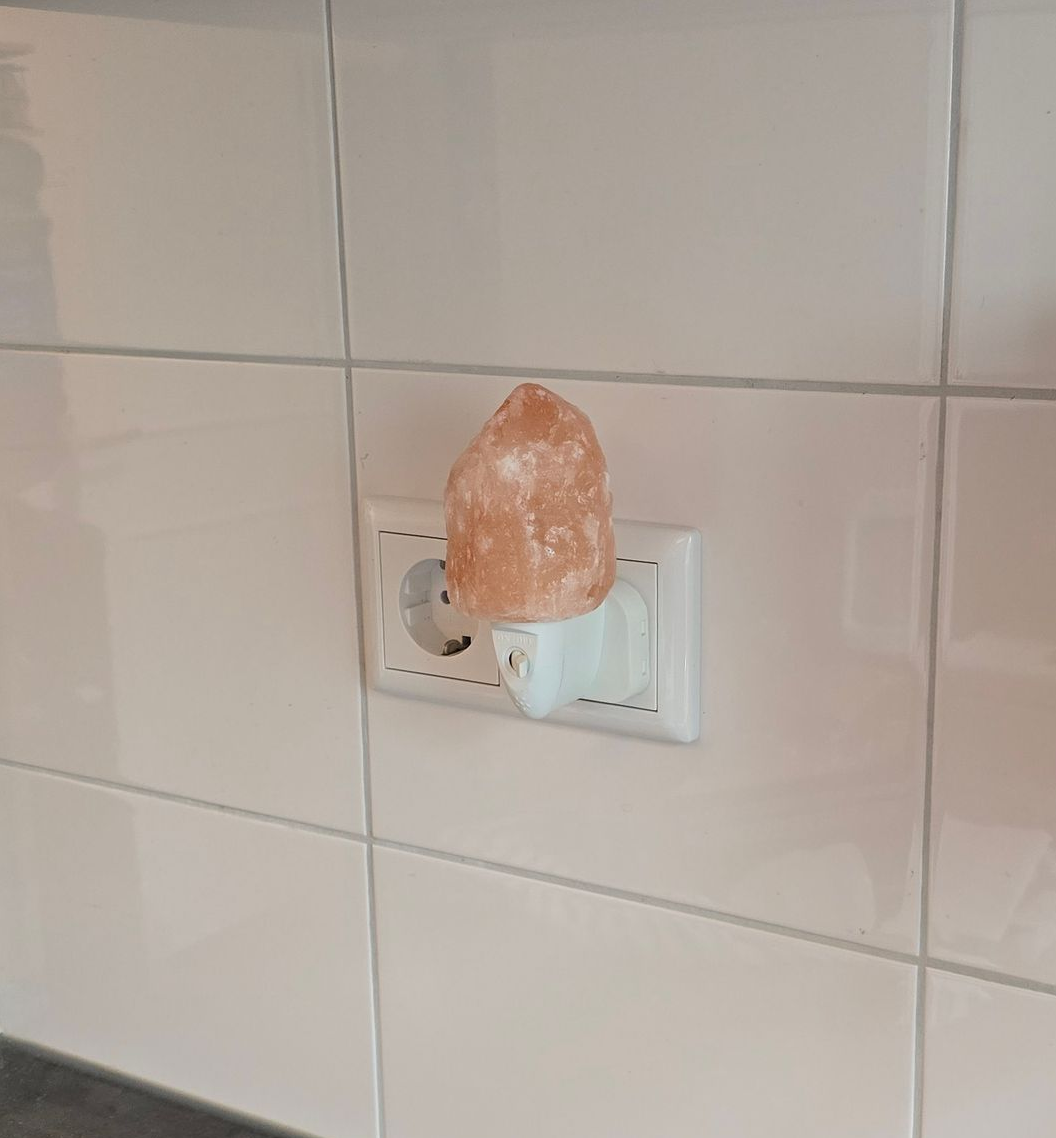 Zoutlamp oranje & wit t.b.v. stopcontact