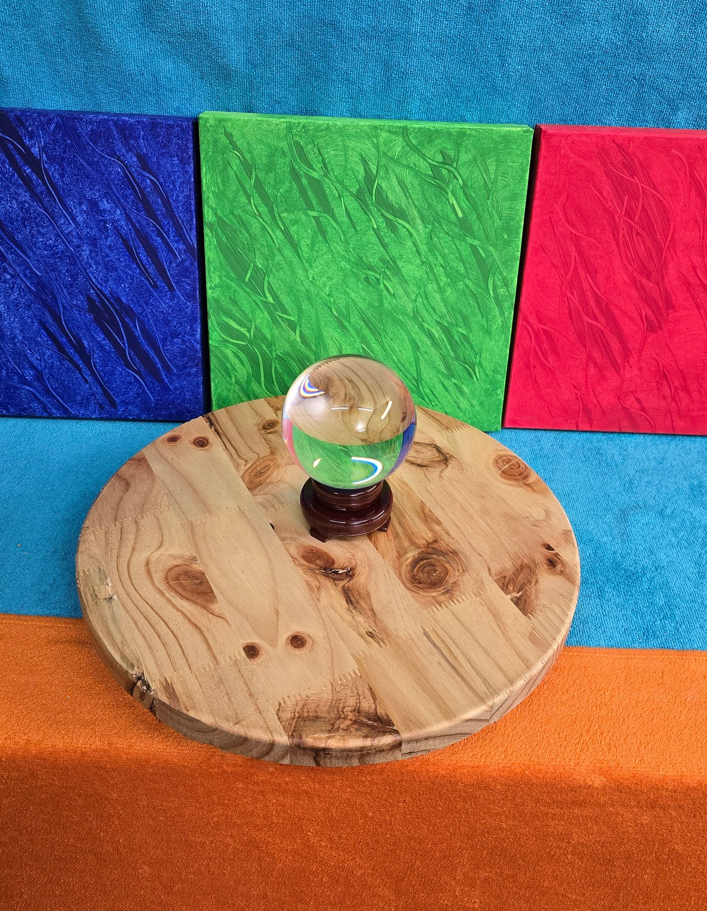 Kwarts bol voor waarzeggers 100-110 mm met gratis houten voet.