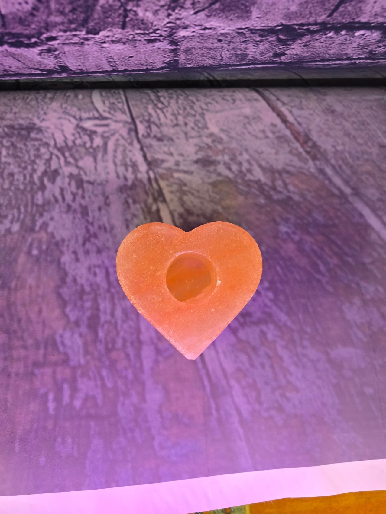 Hartvormige zoutsteen theelichthouder