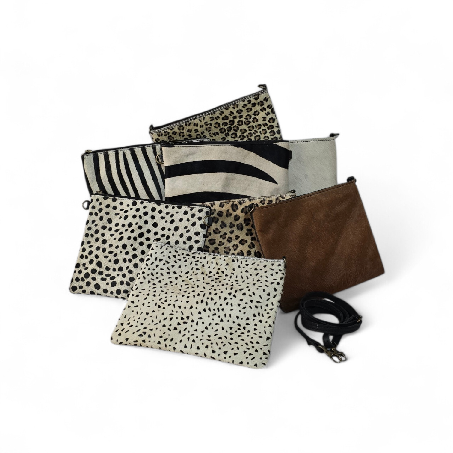 Pochette tas met hengsel gemaakt van 100% echt leer.