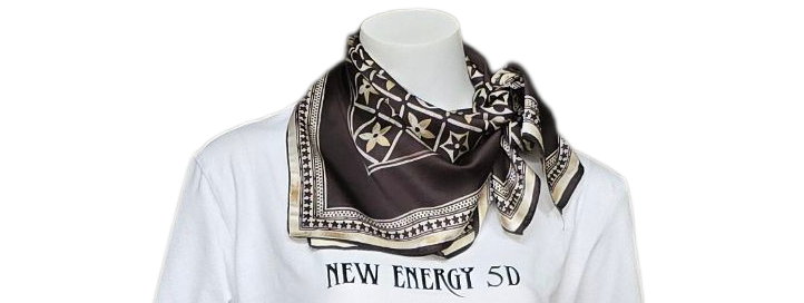 Witte mannequin met een wit T-shirt met de opdruk 